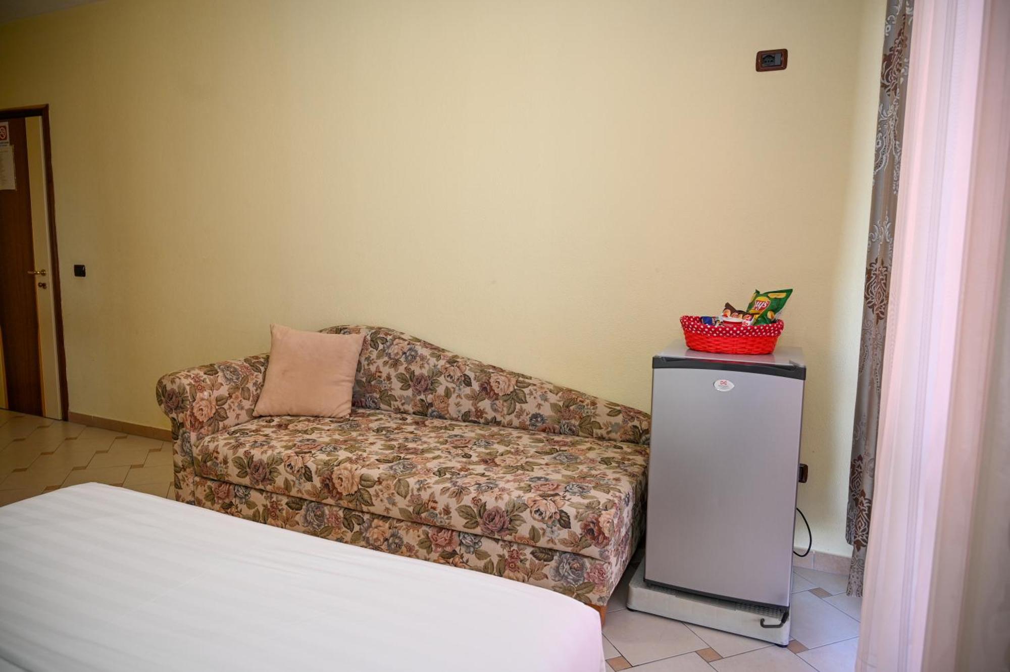 Hotel Vila Emes ดูร์เรส ห้อง รูปภาพ