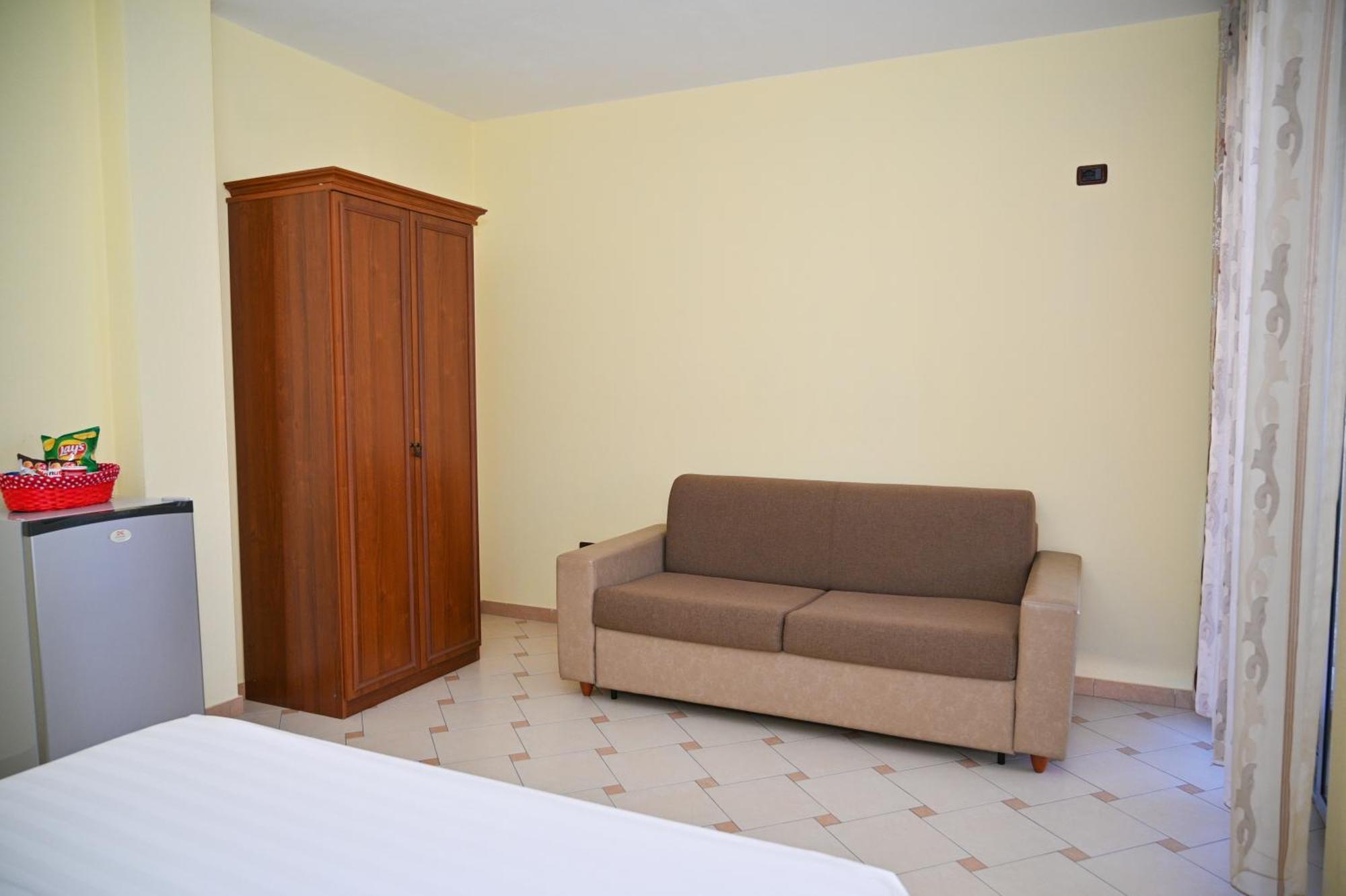 Hotel Vila Emes ดูร์เรส ห้อง รูปภาพ