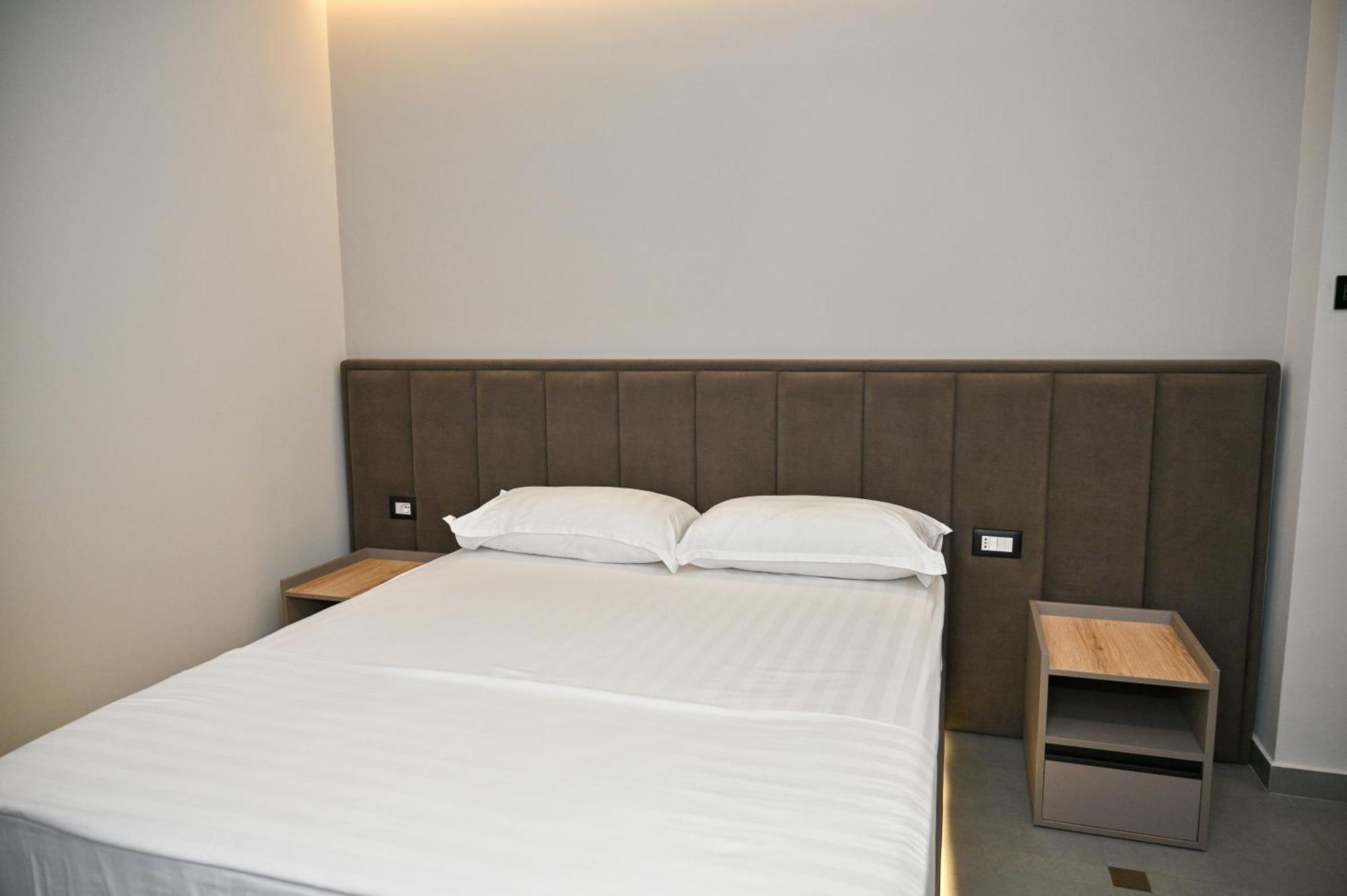 Hotel Vila Emes ดูร์เรส ห้อง รูปภาพ