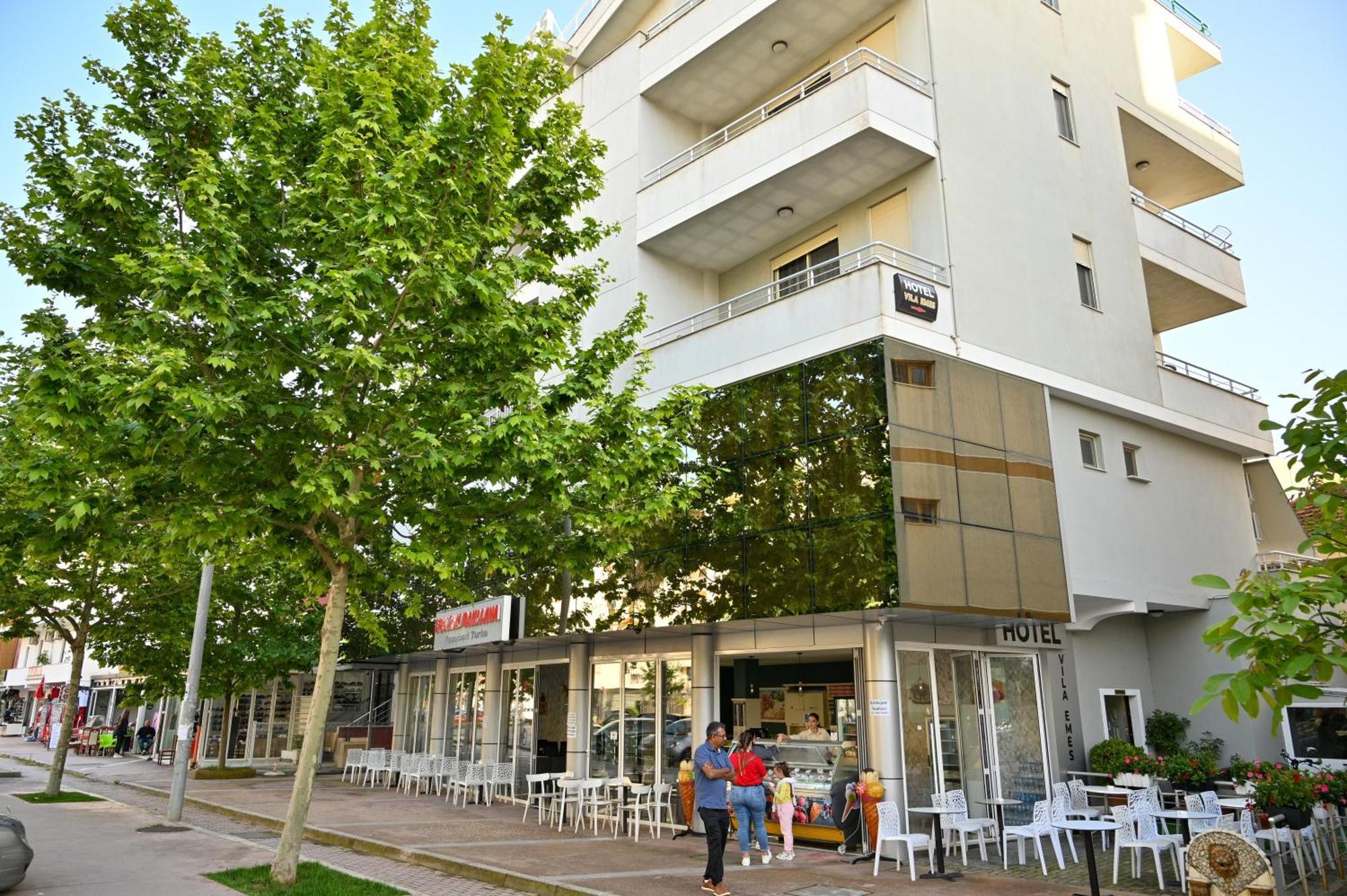 Hotel Vila Emes ดูร์เรส ภายนอก รูปภาพ